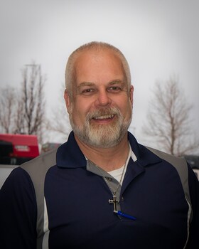 Staff member Steve Hogarth from ID_eeb950626027