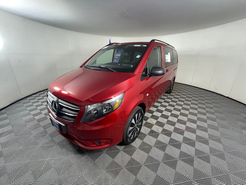 2023 Mercedes Benz Metris Passenger Van photo 4
