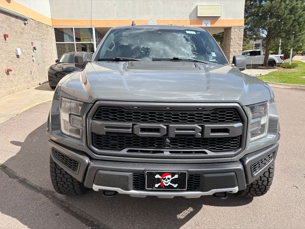 2020 Ford F-150 Raptor photo 2