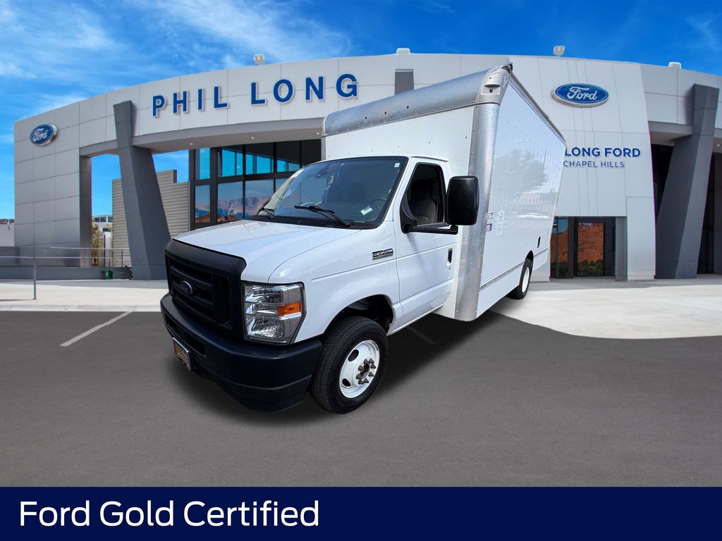 2023 Ford E-Series DRW E-450 Super Duty 158 in WB's photo