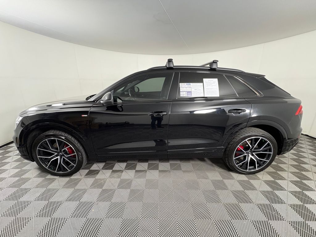 2020 Audi Q8 55 Premium photo 4