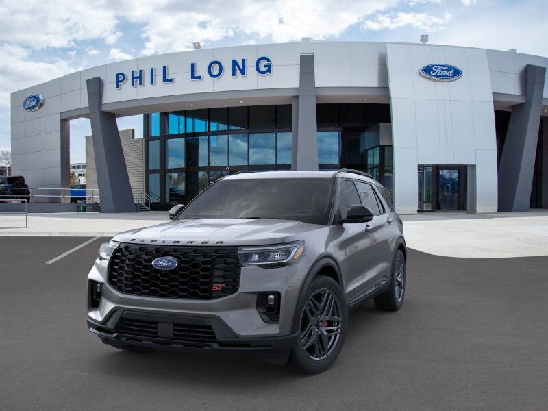 2025 Ford Explorer ST photo 2