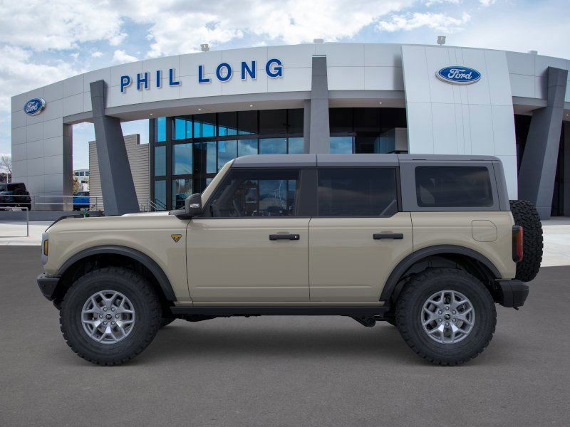 2025 Ford Bronco Badlands photo 3