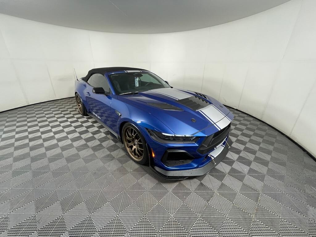 2024 Ford Mustang GT Premium Convertible photo 2