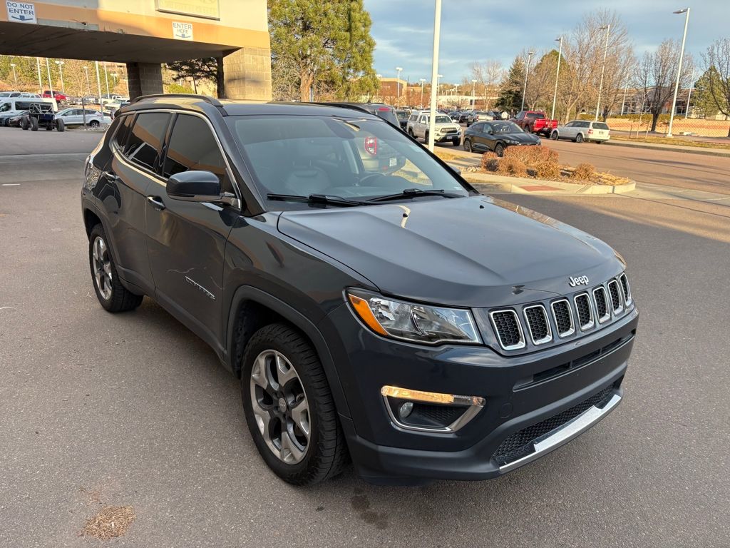 2018 Jeep Compass Limited's photo