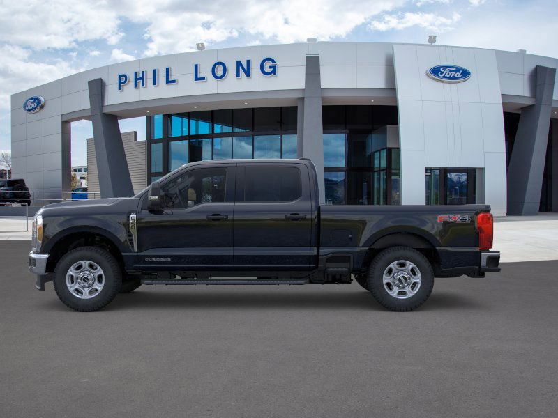 2026 Ford F-350 photo 2