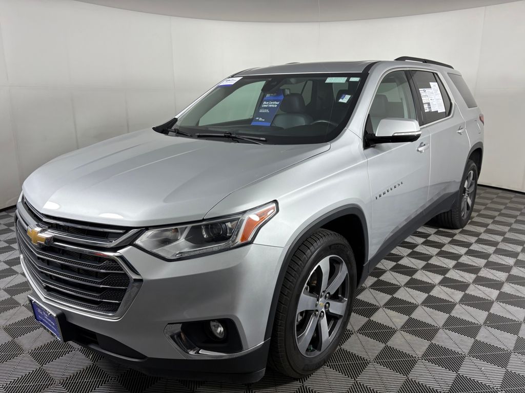 2020 Chevrolet Traverse Leather photo 2