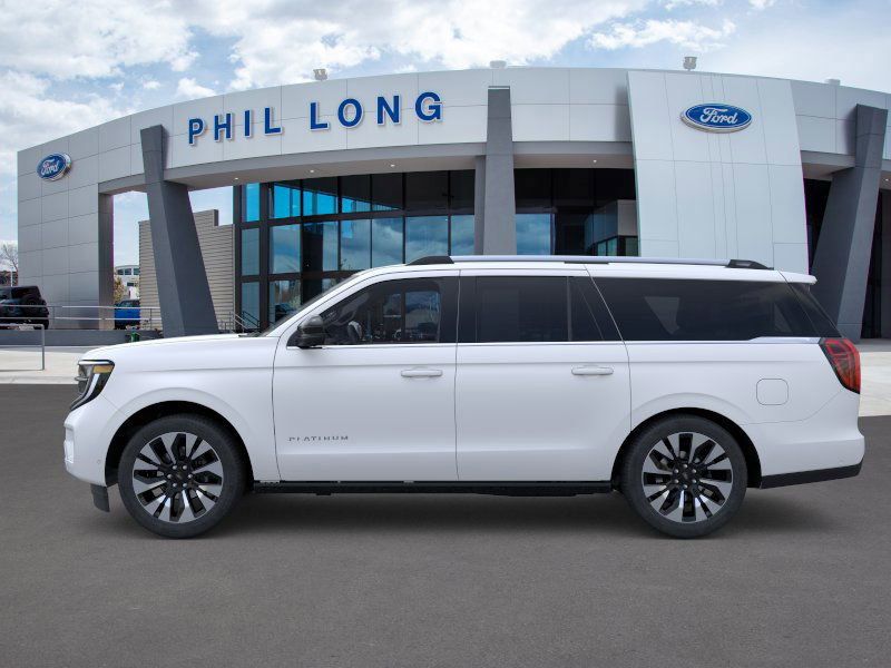 2025 Ford Expedition MAX Platinum photo 3