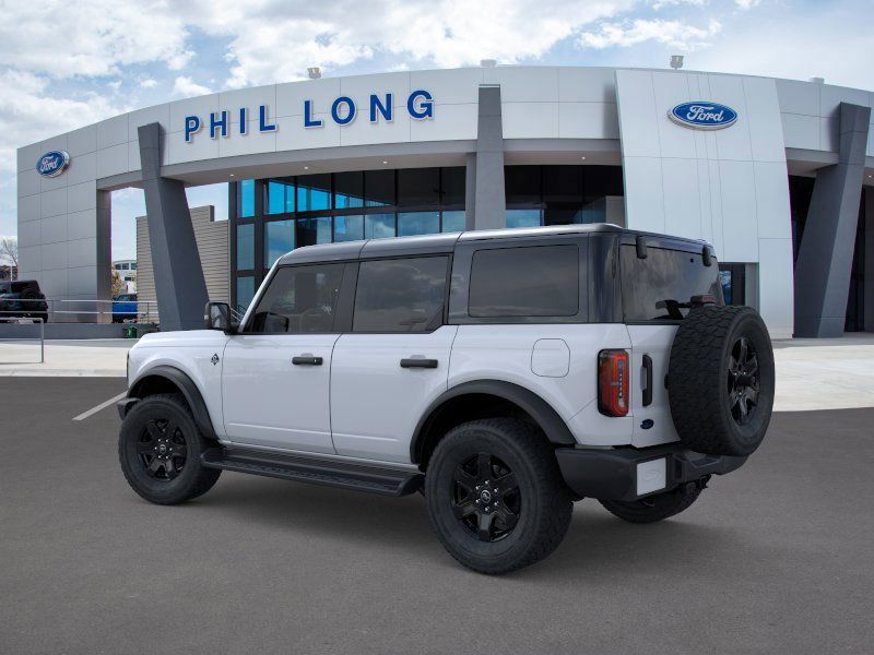 2025 Ford Bronco Outer Banks photo 3