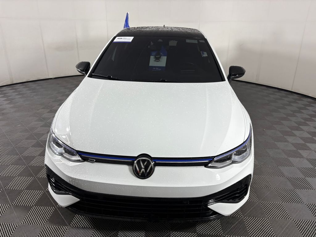 2022 Volkswagen Golf R photo 2