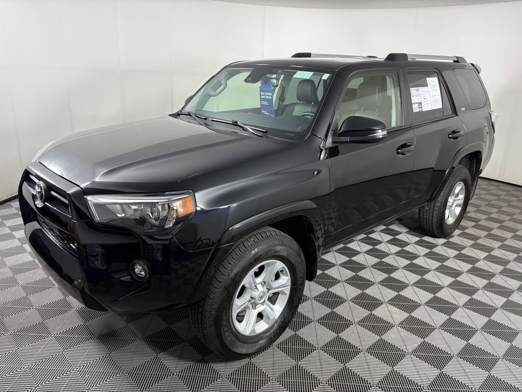 2024 Toyota 4Runner SR5 Premium photo 3