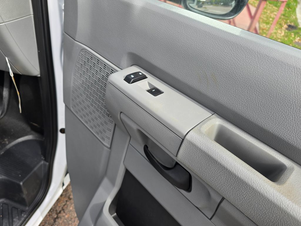 2026 Ford E-Series Cutaway Base - Photo 29