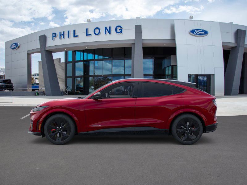 2025 Ford Mustang Mach-E GT photo 3
