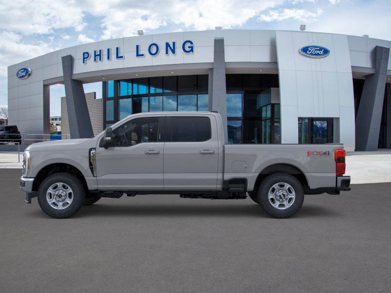 2026 Ford F-350 XLT photo 3