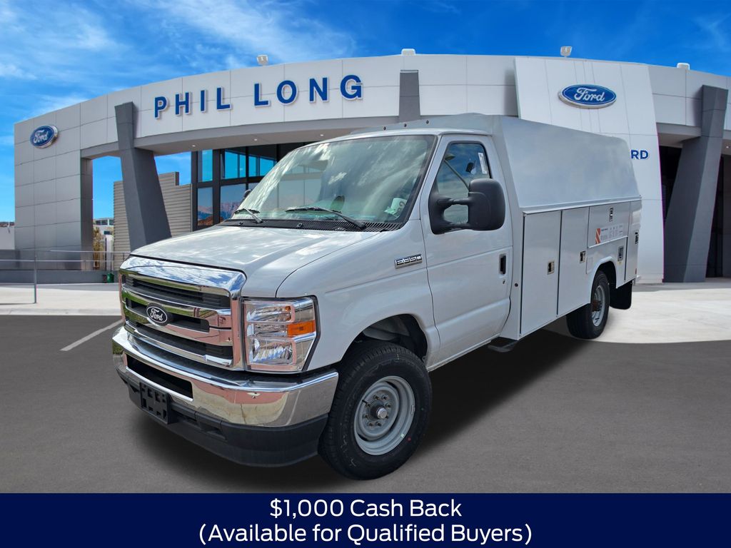 2026 Ford E-Series SRW E-350 Super Duty 138 in WB's photo