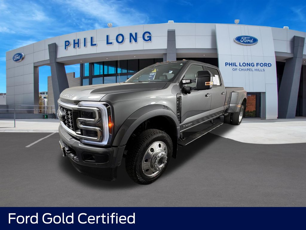 2026 Ford F-450 Platinum 4x4 Crew Cab 8' Box DRW's photo