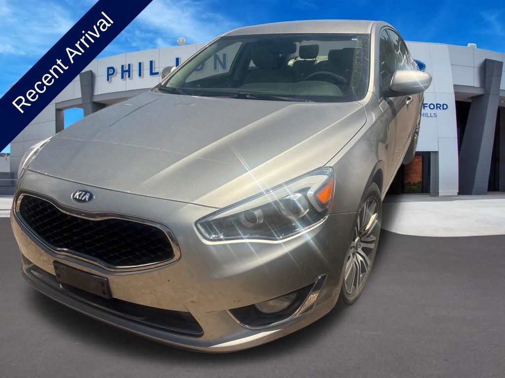 2014 Kia Cadenza Premium's photo