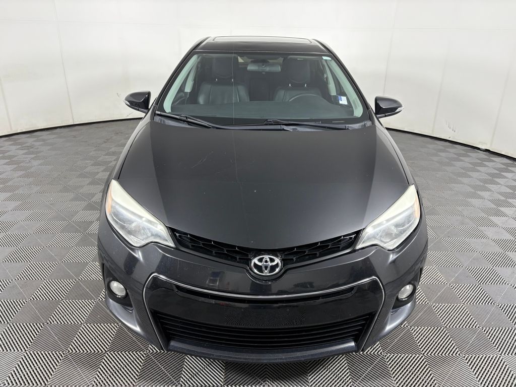 2015 Toyota Corolla Plus photo 2