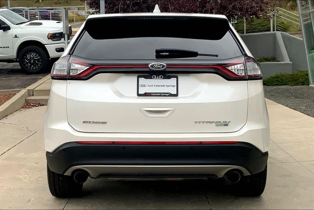2017 Ford Edge Titanium photo 4