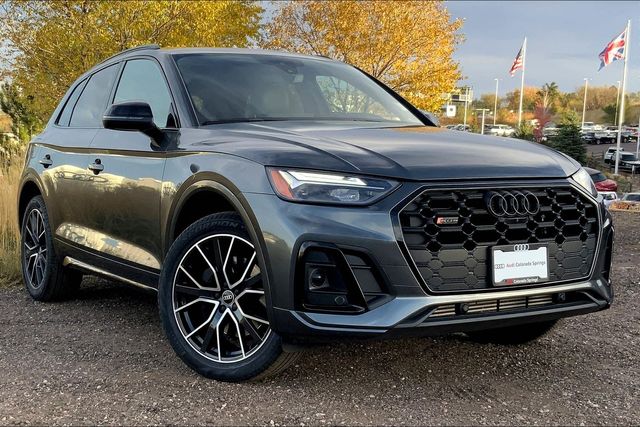 2023 Audi SQ5 Premium Plus photo 2
