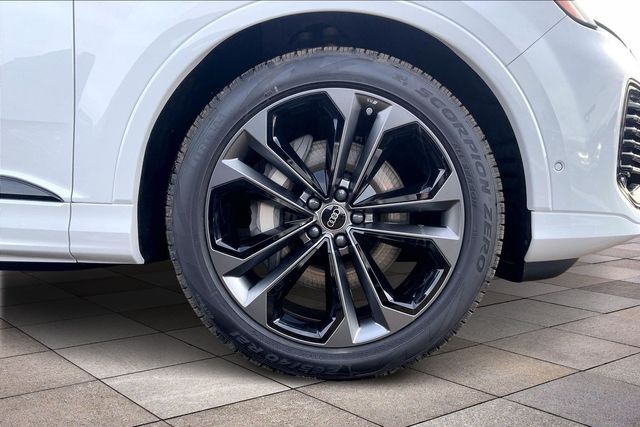 2026 Audi Q7 Premium Plus - Photo 11