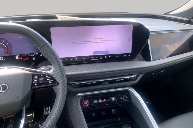 2026 Audi SQ5 Premium Plus - Photo 6