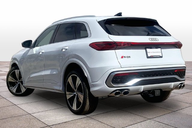 2026 Audi SQ5 Premium Plus - Photo 3