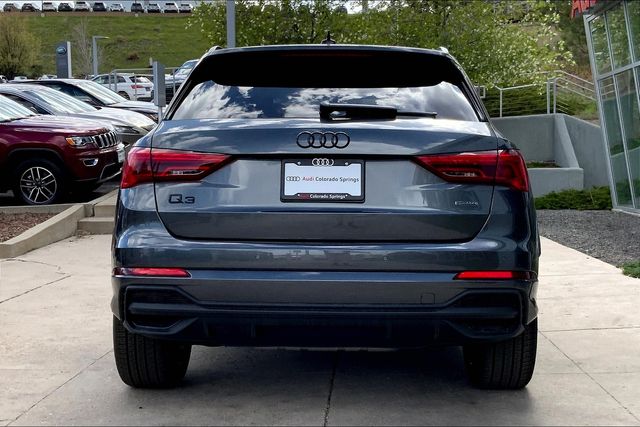2025 Audi Q3 S line Premium Plus photo 4