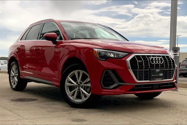 2022 Audi Q3 Premium S line photo 2