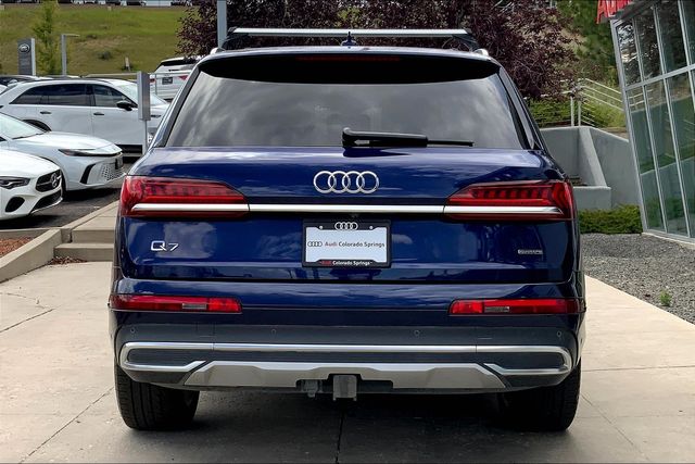 2021 Audi Q7 55 Premium photo 4