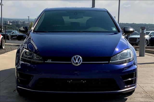 2016 Volkswagen Golf R 4Motion photo 3