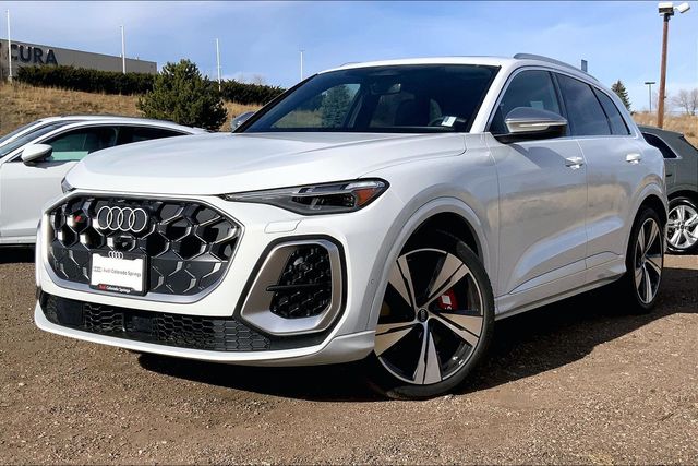 2025 Audi New SQ5 Premium Plus's photo