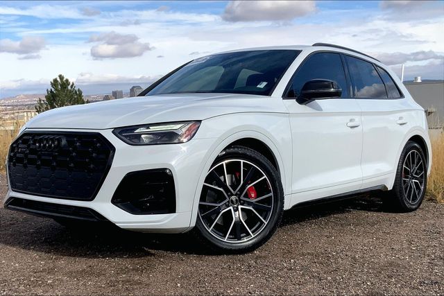 2025 Audi SQ5 Premium Plus's photo