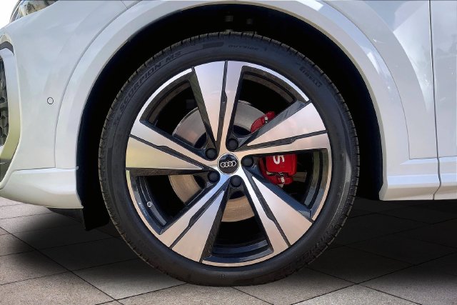 2026 Audi SQ5 Premium Plus - Photo 11