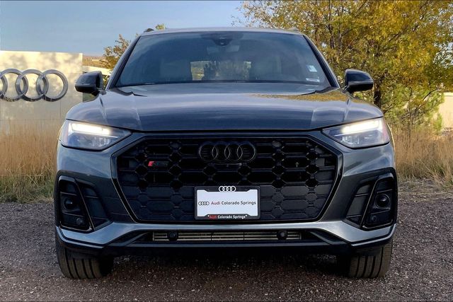 2023 Audi SQ5 Premium Plus photo 3