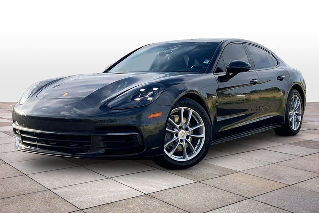 2018 Porsche Panamera