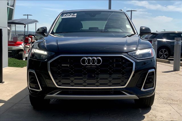 2024 Audi Q5 55 Premium Plus photo 3
