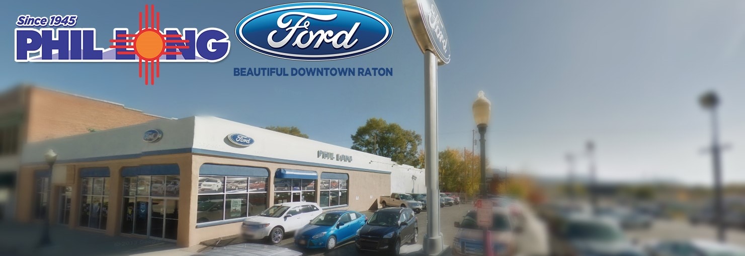 Phil Long Ford Dealership in Raton, NM car lot