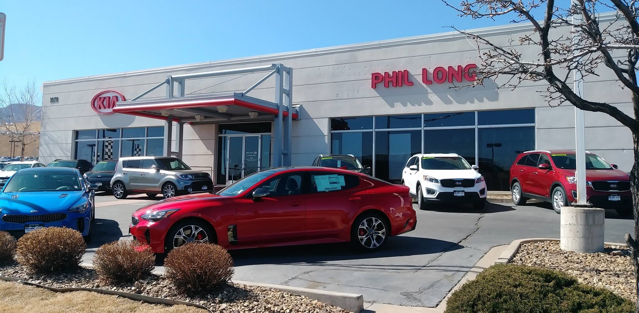 Phil Long Kia Dealership in Colorado Springs storefront