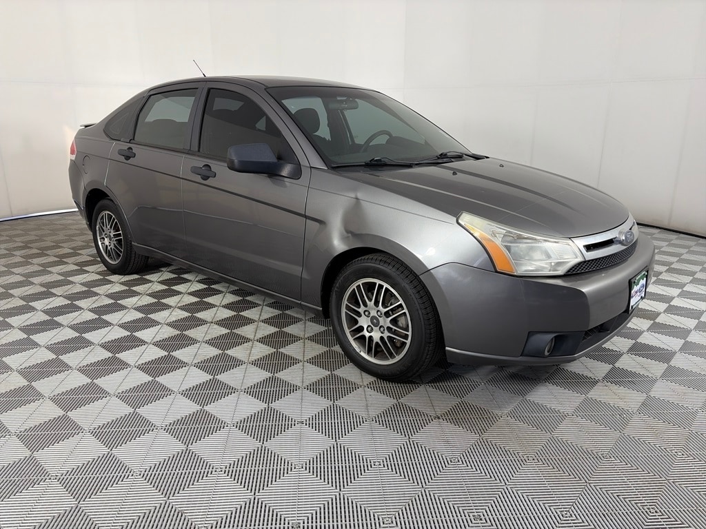 Used 2010 Ford Focus SE Sedan