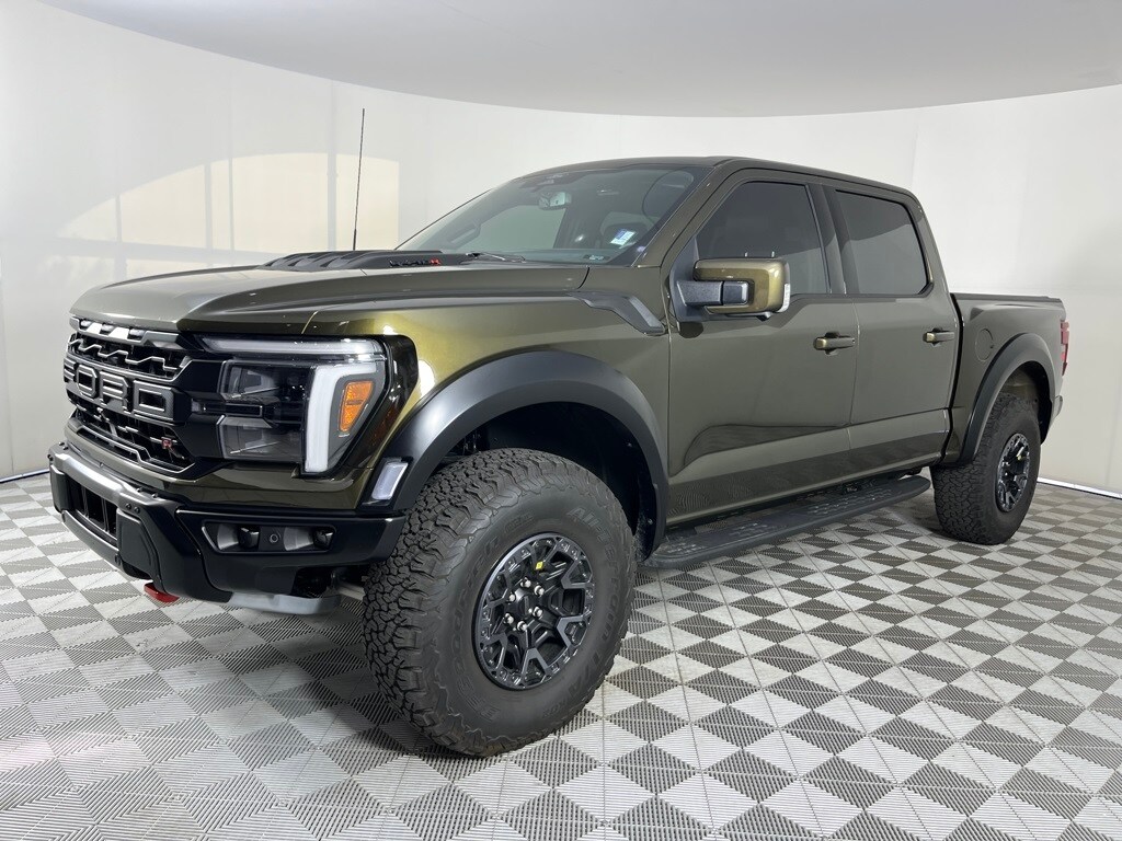 2025 Ford F-150 Raptor photo 3