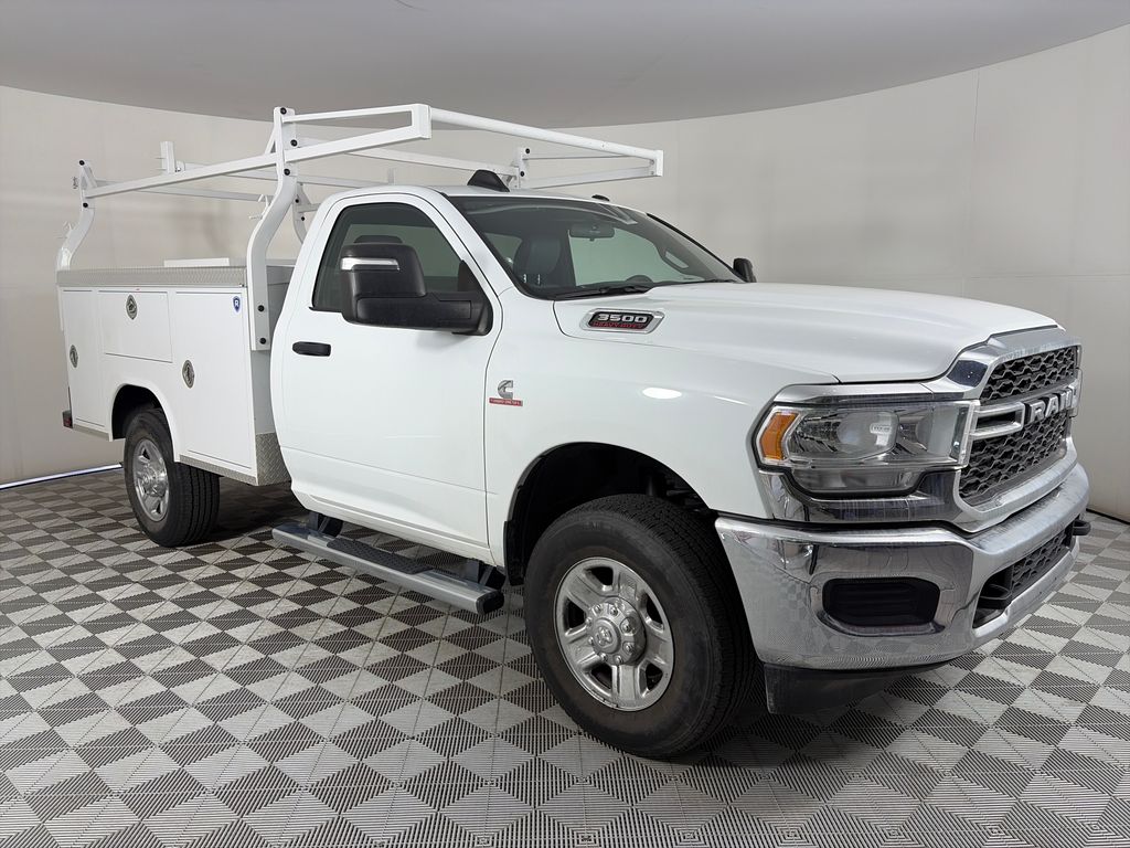 2024 RAM 3500 Tradesman 4X4 Regular cab's photo