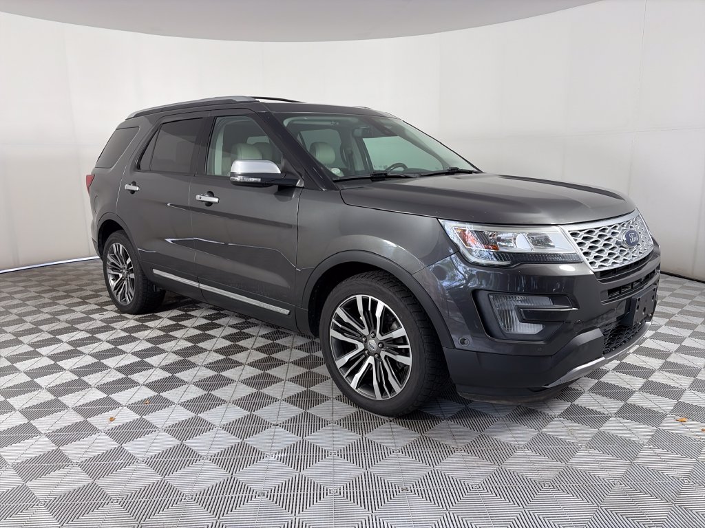 2017 Ford Explorer Platinum SUV