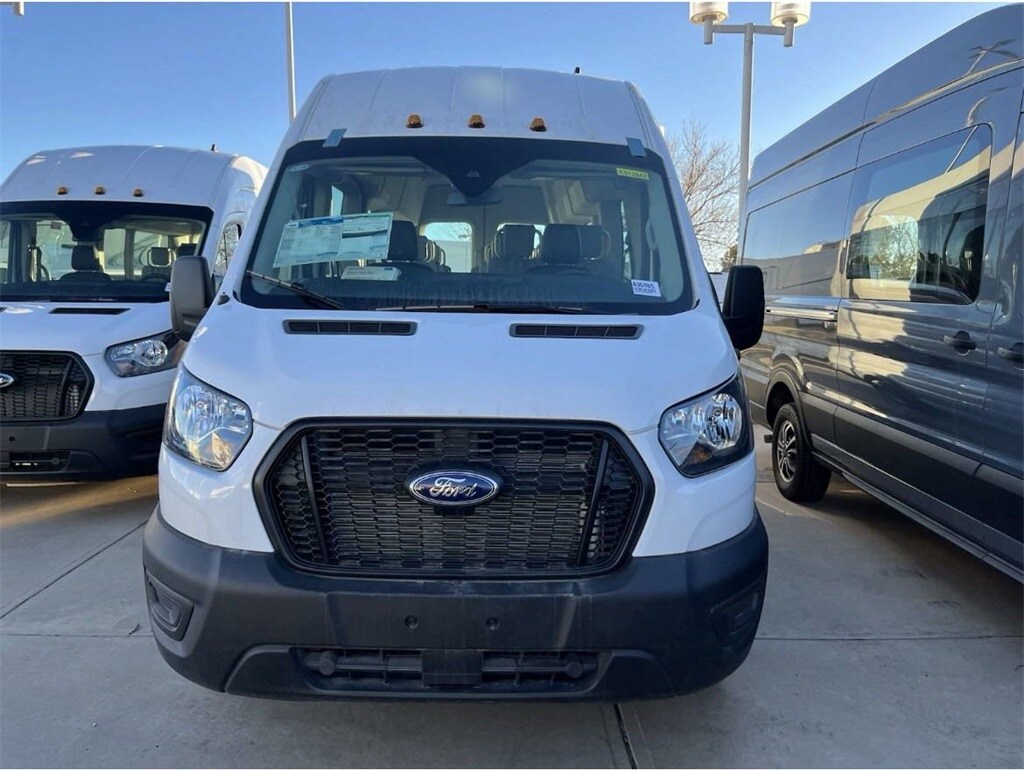 2023 Ford Transit photo 2