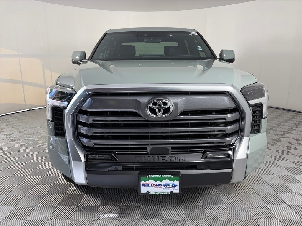 2025 Toyota Tundra Limited photo 2