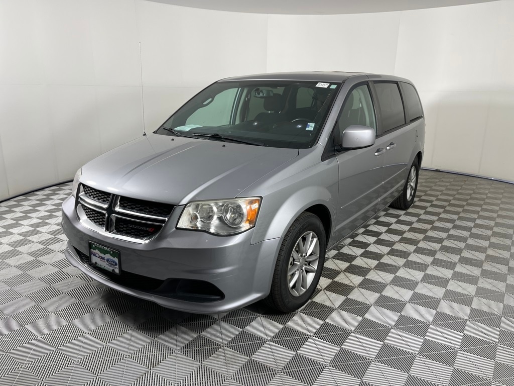Used 2016 Dodge Grand Caravan SE Plus Minivan/Van