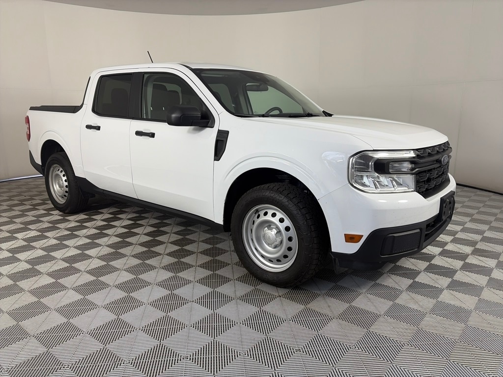 2023 Ford Maverick XL's photo