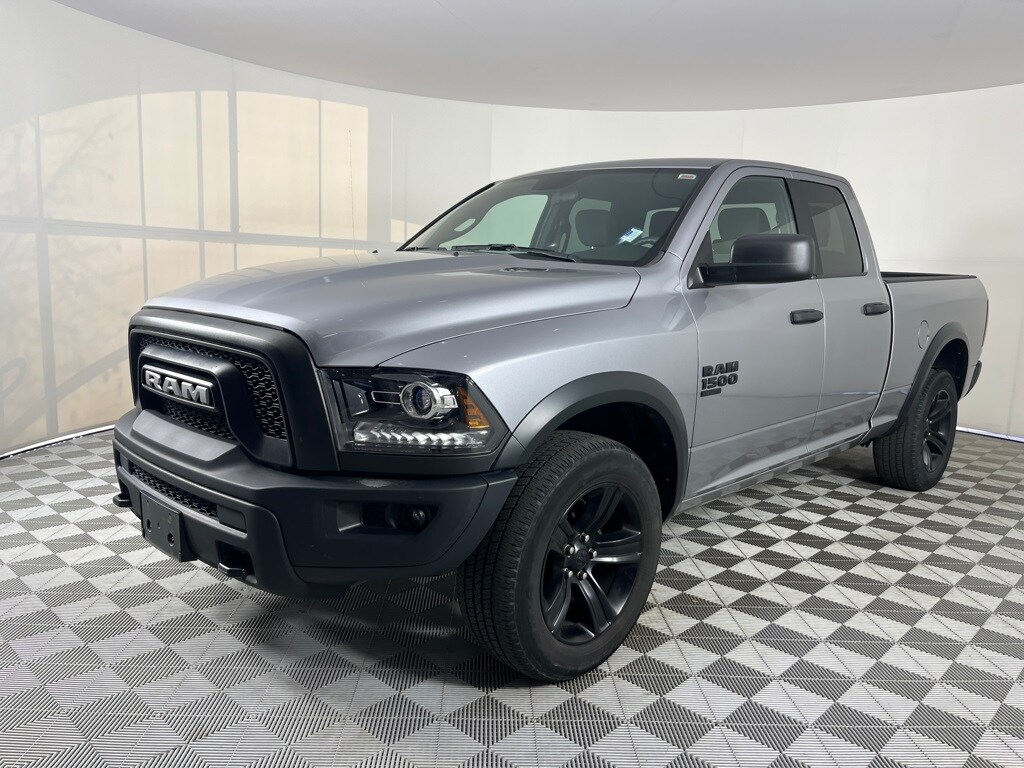 2022 Ram 1500 Classic Warlock photo 3