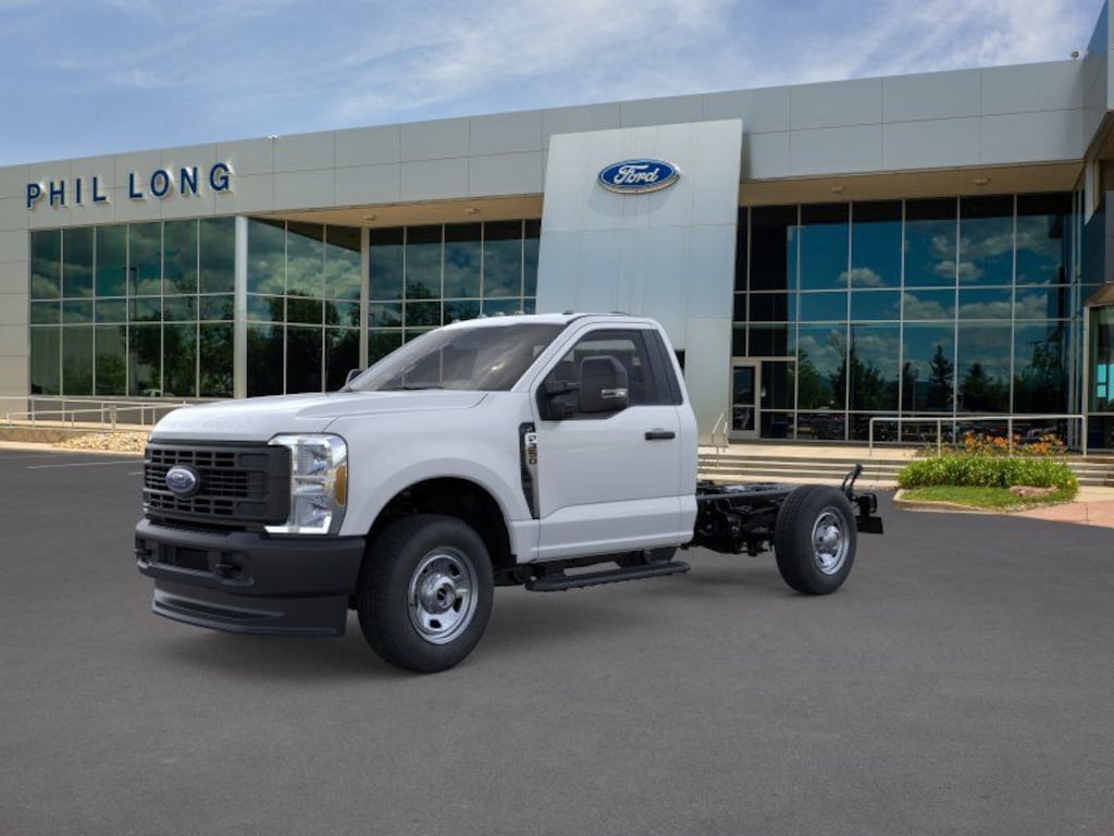 New 2025 Ford F-350SD XL Chassis