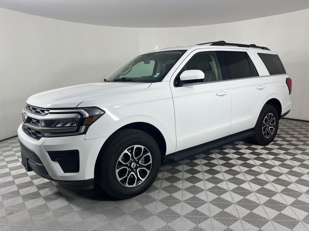 2024 Ford Expedition XLT photo 3